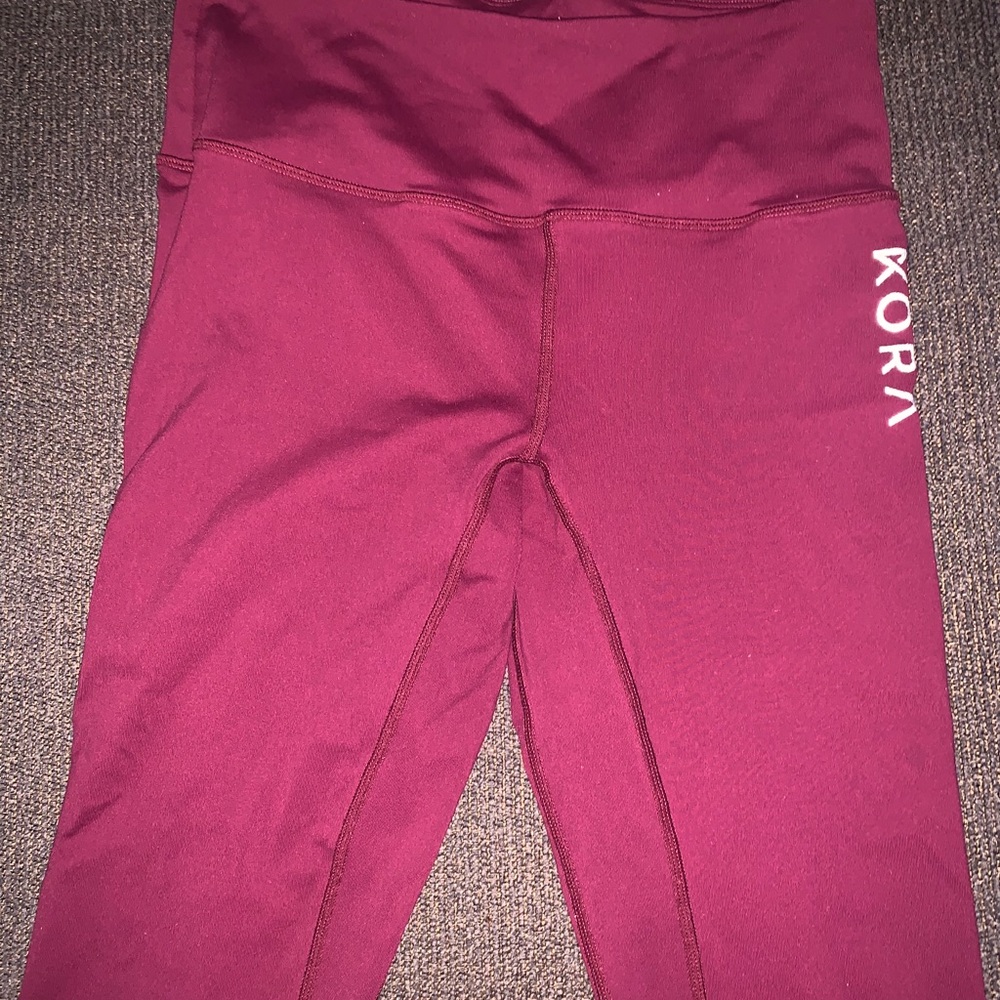 KORA athletic leggings